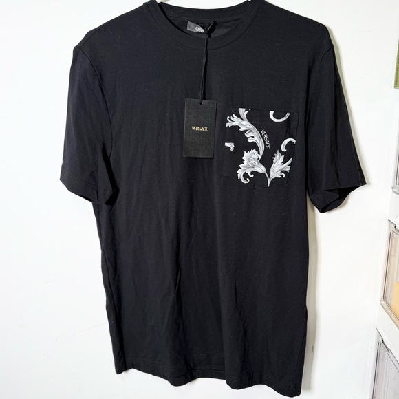 Versace T Shirt - Picture 1 of 5